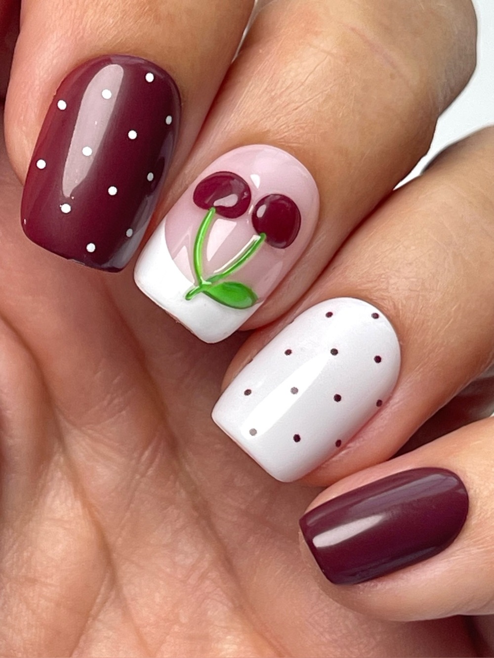 Red Aspen Berries & Blooms, Bina Press-On Nail Design NWT Burgundy & White